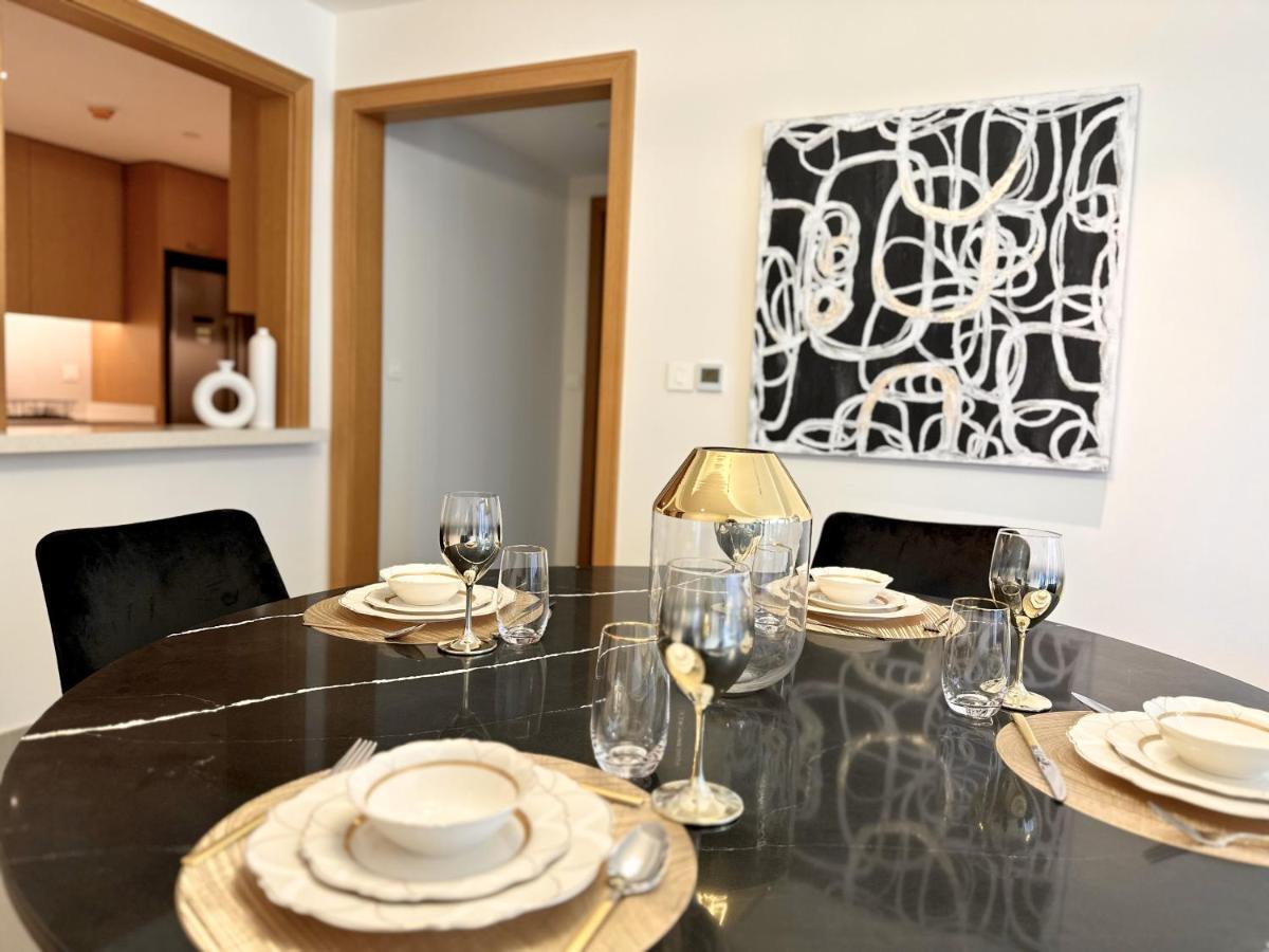 Апартаменти Opera Grand By Luxstay Homes *