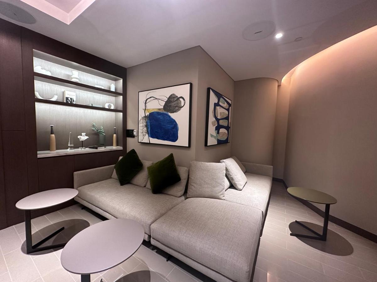 Opera Grand By Luxstay Homes Апартаменти