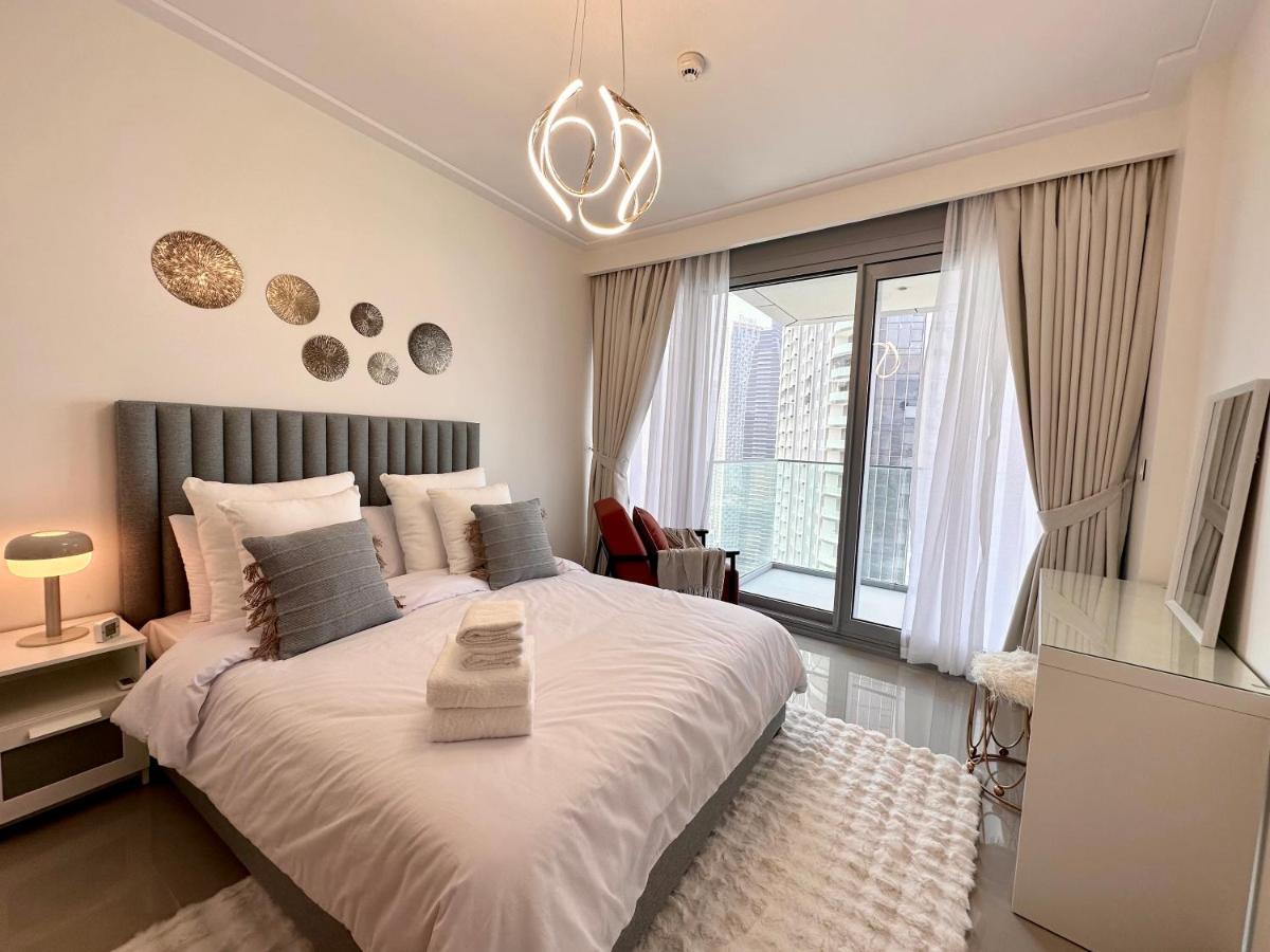 Opera Grand By Luxstay Homes Dubai